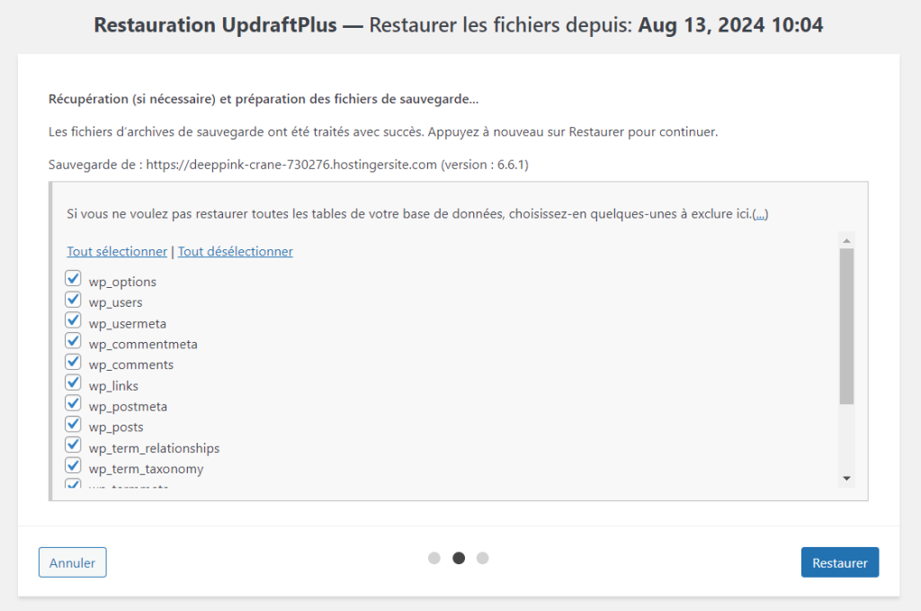 La page UpdraftPlus, indiquant les tables de la base de données à restaurer.